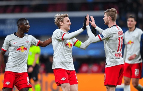 关于赛前德国杯传出新动向；利物浦豪取连胜；管理层表态——话题不断；轮换策略成焦点的信息-九游app下载