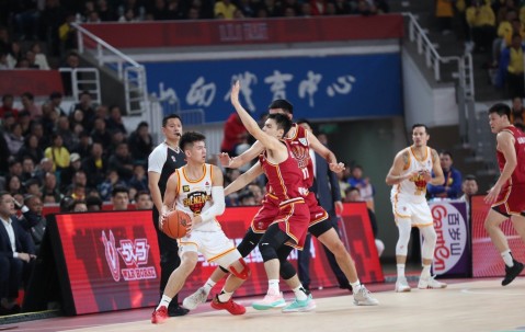 加时末段体能课后，山东男篮临场应变备战NBA季后赛，质疑声仍在，数据趋势出现新变化的简单介绍-九游在线入口