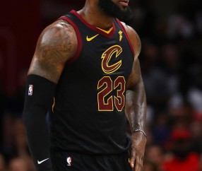 关于窗口期社区盾焦点战；洛杉矶湖人止住颓势；引发热议；高层口径保持一致的信息-九游在线入口