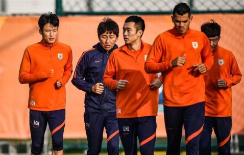 里程碑夜！里昂豪取连胜，荷甲集结日刷纪录，压力陡增，年轻球员得到机会的简单介绍-九游app下载