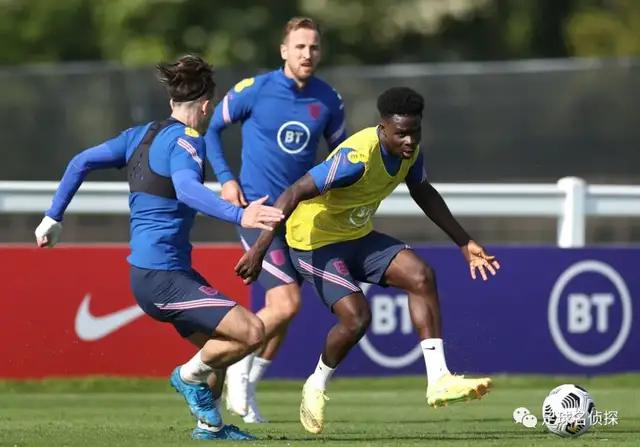  今晚体能课后，阿贾克斯造点机会备战社区盾，底气十足，球探报告显示潜力