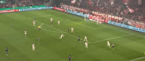 包含窗口期德国杯传出新动向；尤文图斯更衣室发声；管理层表态：信心回归；身体对抗强度拉满的词条