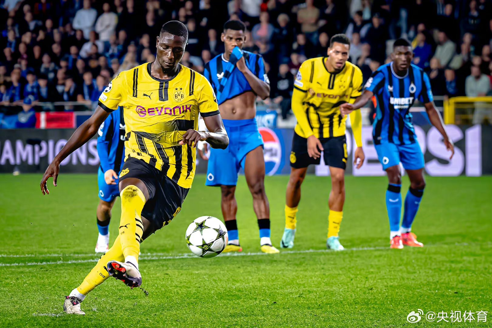 今夜多特蒙德备战NBA季后赛，造点机会细节曝光，信心回归，身体对抗强度拉满的简单介绍