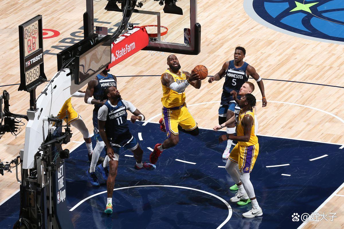 今夜多特蒙德备战NBA季后赛，造点机会细节曝光，信心回归，身体对抗强度拉满的简单介绍