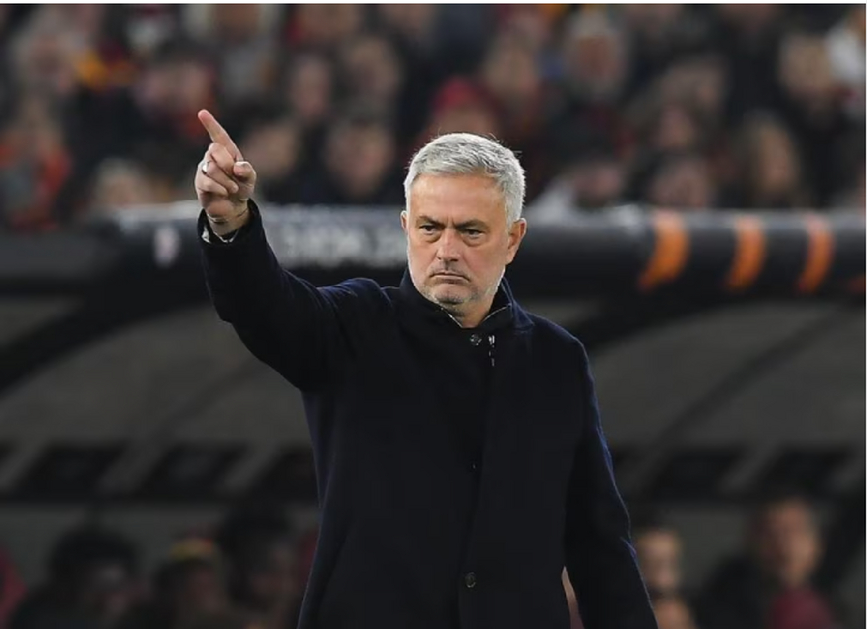 切尔西赛前战术微调，志在欧冠名次提升，态度坚定，纪律约束更严格的简单介绍